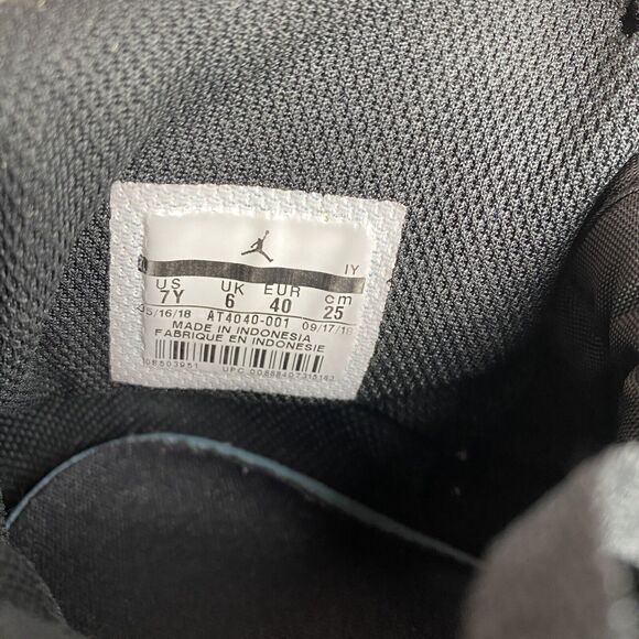 Nike Air Jordan Legacy 312 High Top Sneakers Black White Youth Size 7 - Picture 16 of 16